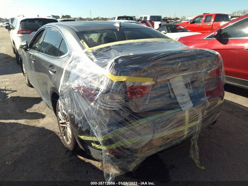Image 3 of 2015 LEXUS ES 350  salvage vehicle - Lot #35712056 at IAAI