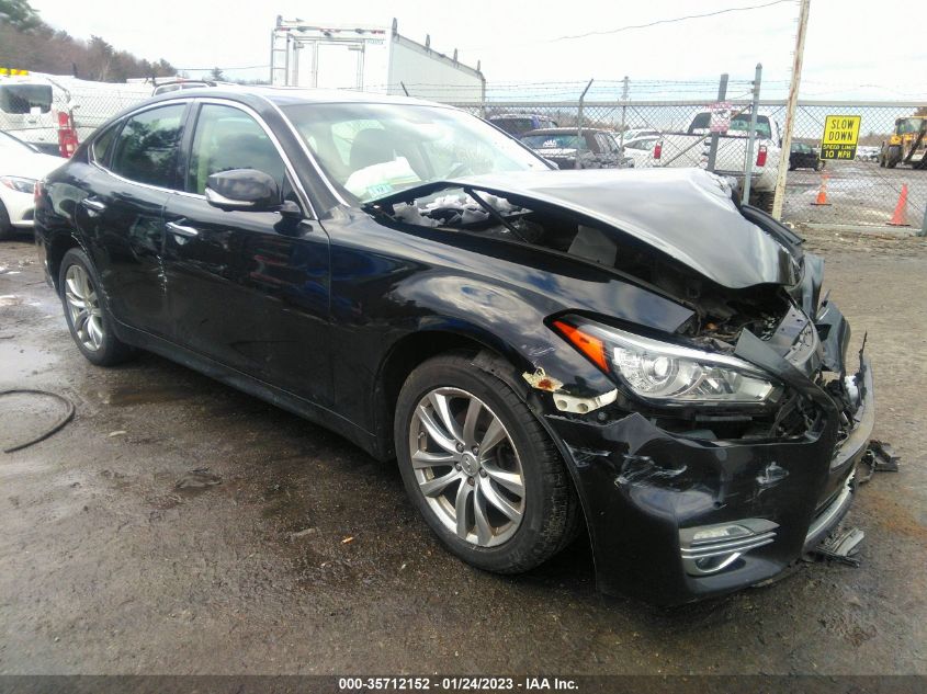 2015 INFINITI Q70 - JN1BY1AR8FM560857