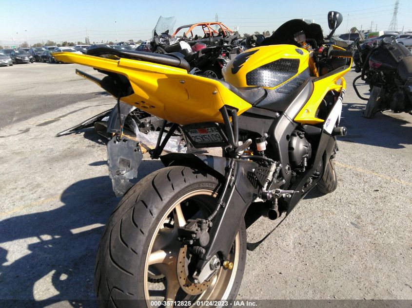 2016 YAMAHA YZFR6 C JYARJ16Y1GA010415