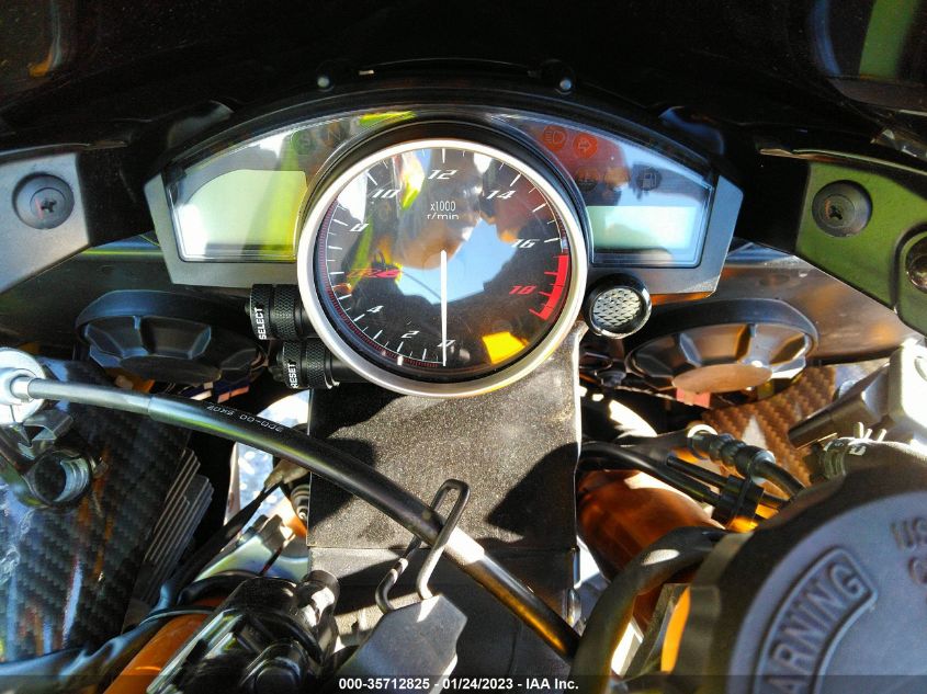 2016 YAMAHA YZFR6 C JYARJ16Y1GA010415