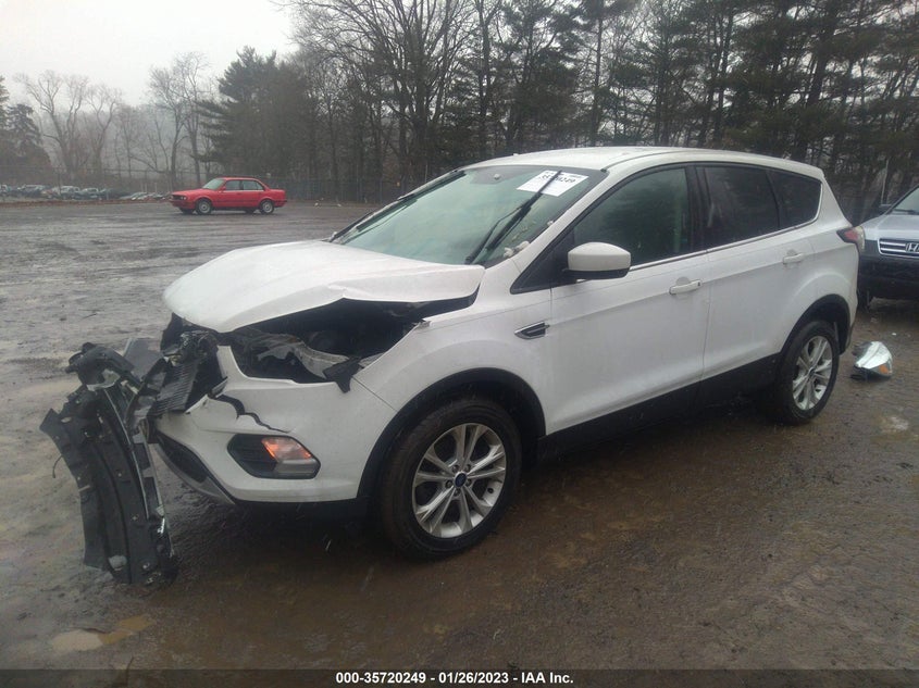 VIN 1FMCU0GD4HUB13489 2017 FORD ESCAPE SE