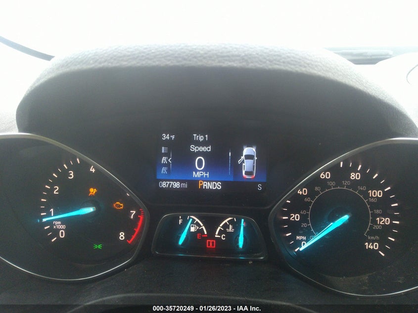 VIN 1FMCU0GD4HUB13489 2017 FORD ESCAPE SE