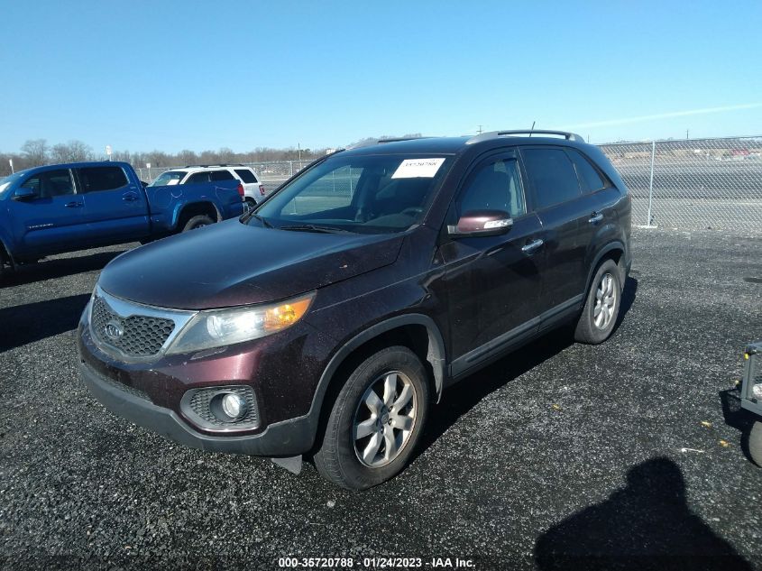2013 KIA SORENTO LX - 5XYKT3A69DG381884