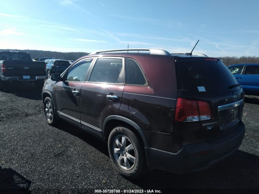 2013 KIA SORENTO LX - 5XYKT3A69DG381884