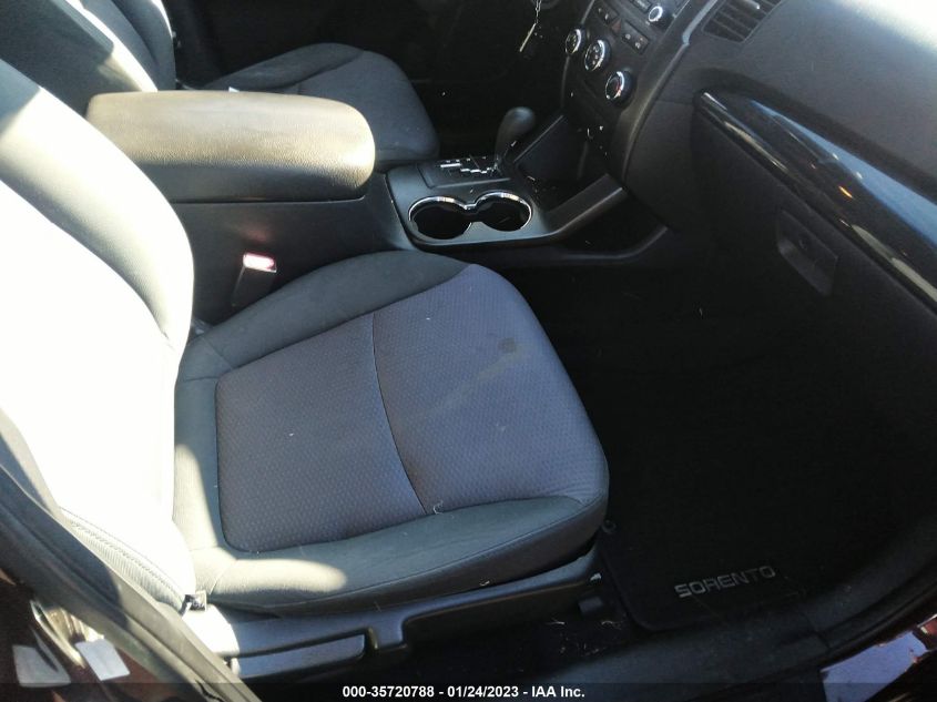 2013 KIA SORENTO LX - 5XYKT3A69DG381884