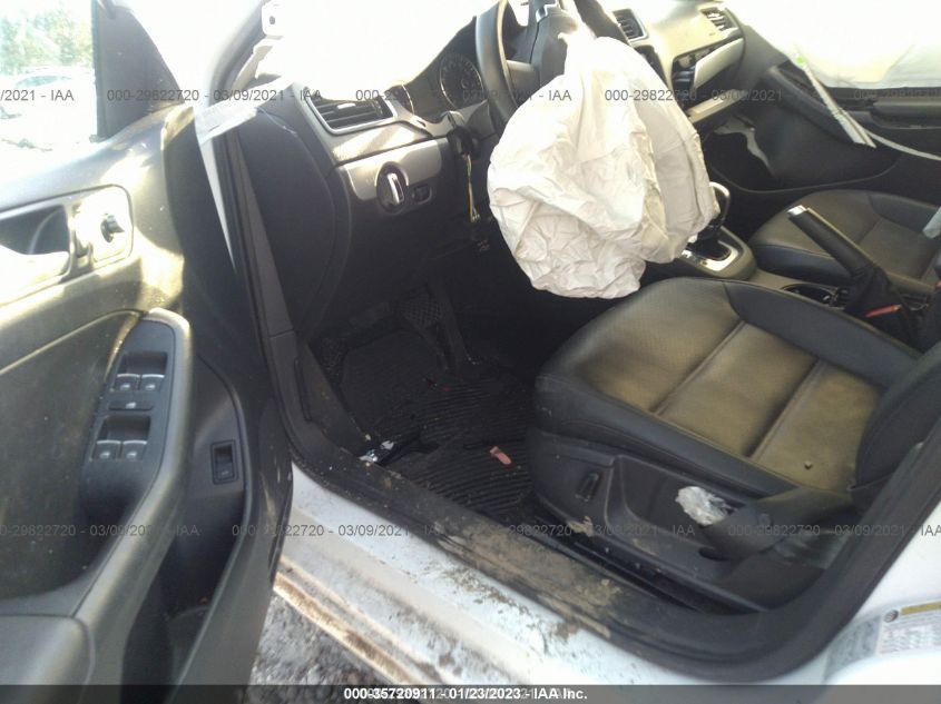 2014 VOLKSWAGEN JETTA SEDAN SE W/CONNECTIVITY 3VWD17AJ5EM287075