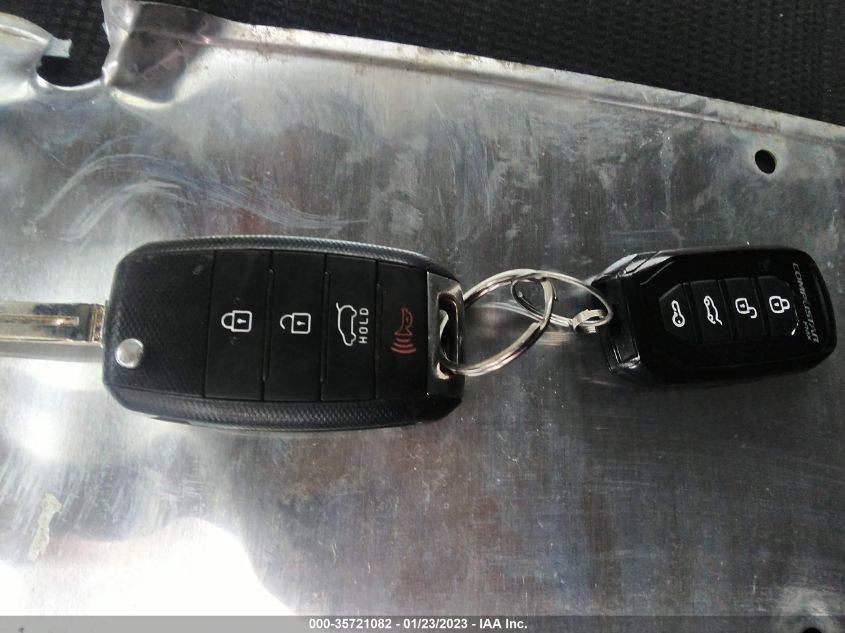 2014 KIA SORENTO LX - 5XYKT4A79EG505006