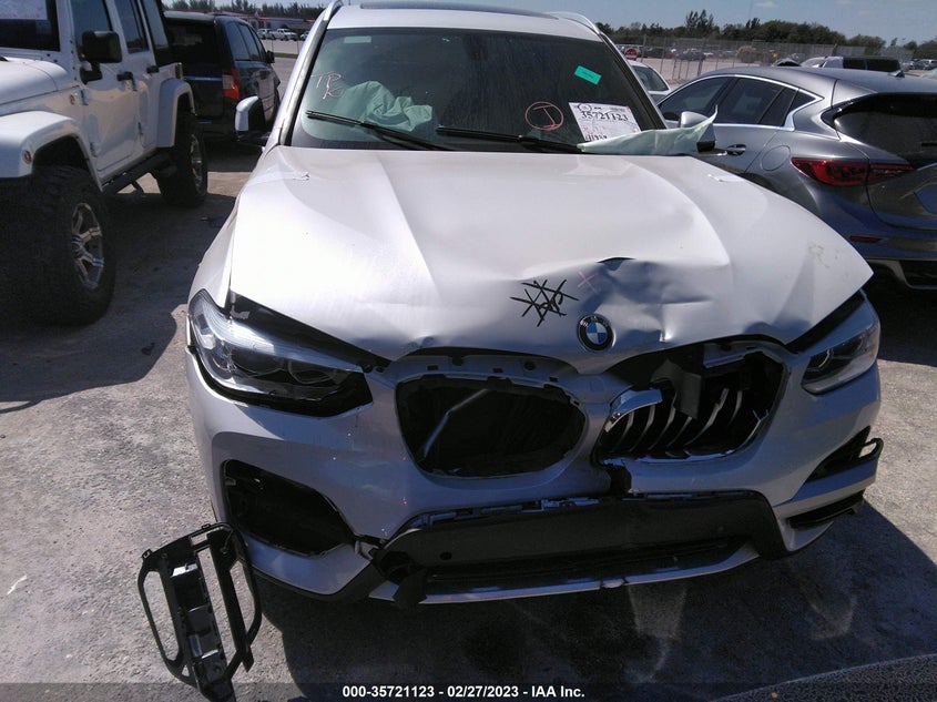 VIN 5UXTR9C58JLD65008 2018 BMW X3 XDRIVE30I