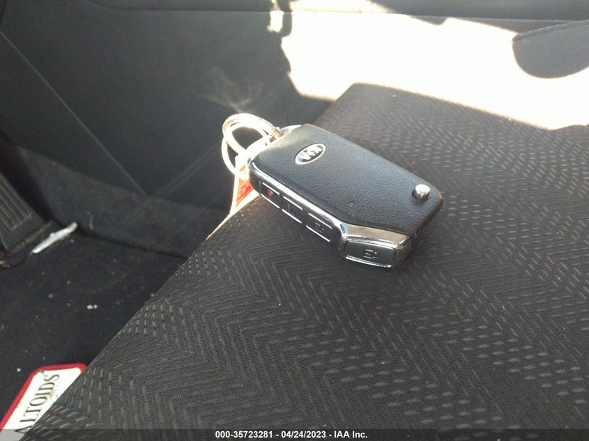 VIN KNDPM3AC0M7853850 2021 KIA SPORTAGE LX