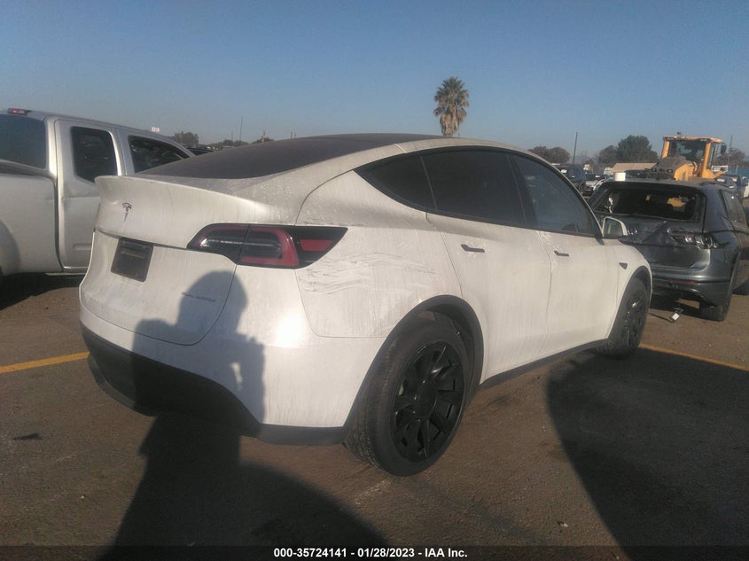 VIN 5YJYGDEE5LF033270 2020 TESLA MODEL Y LONG RANGE