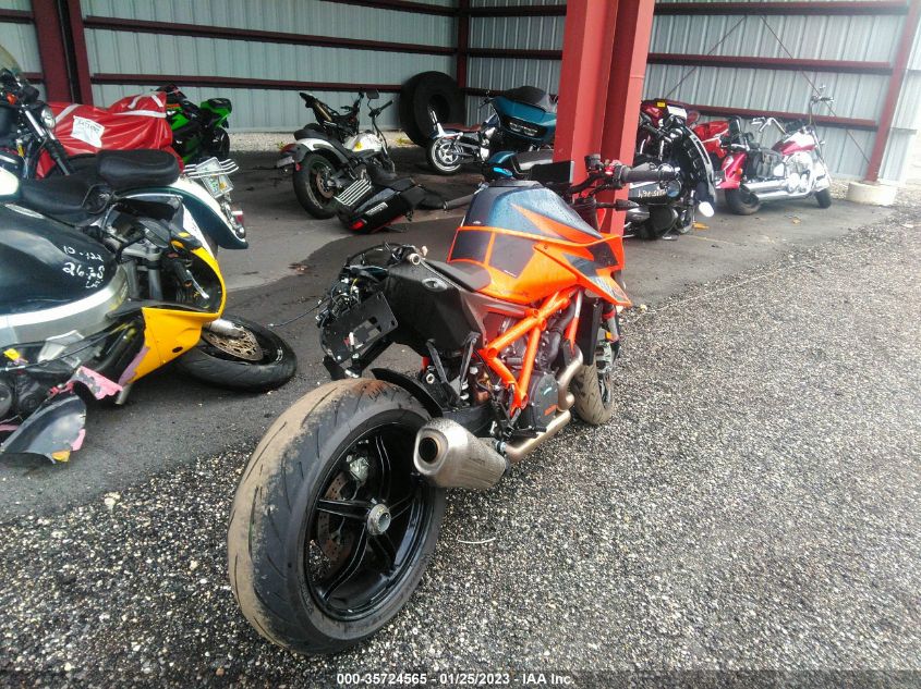 2021 KTM 1290 SUPER DUKE R VBKV39408MM934352