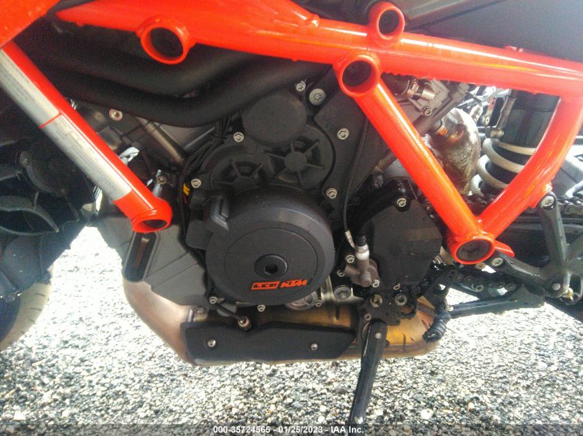 2021 KTM 1290 SUPER DUKE R VBKV39408MM934352