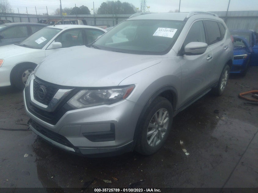VIN KNMAT2MV2JP513563 2018 NISSAN ROGUE SV