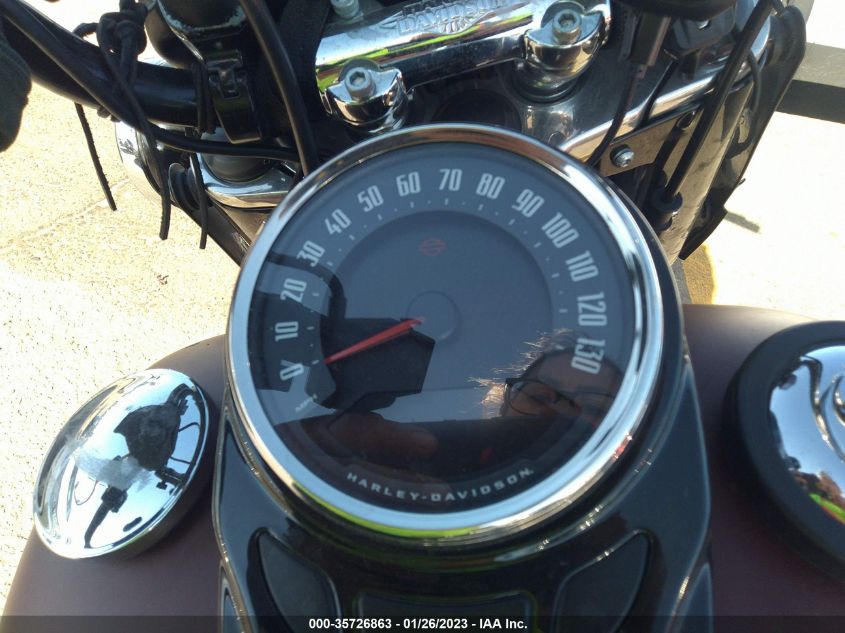 2018 HARLEY-DAVIDSON FLHCS HERITAGE CLASSIC 114 1HD1YBK32JC014013