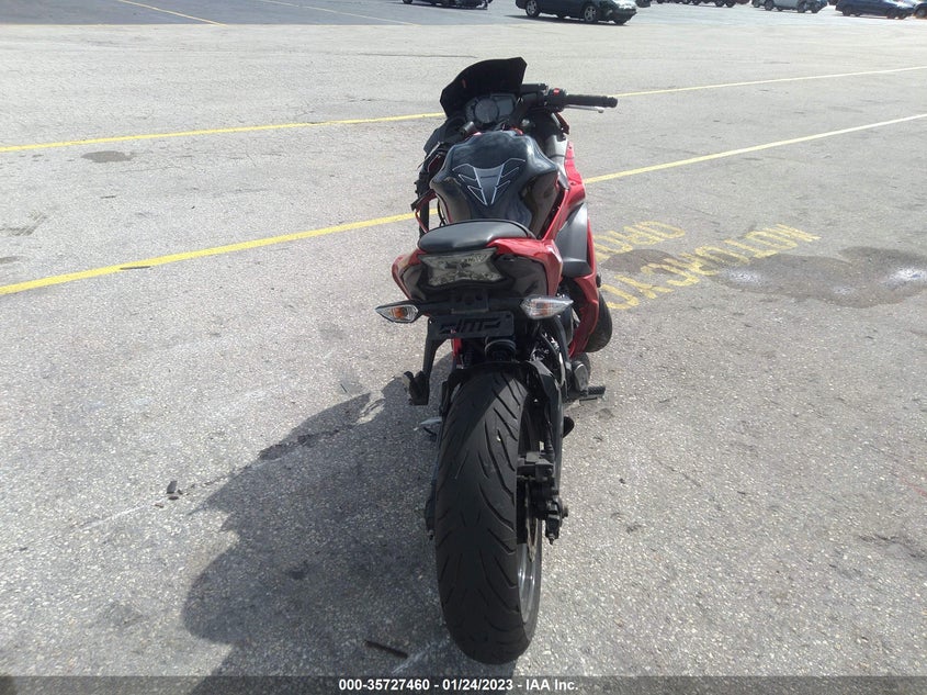 VIN JKAEXEK1XKDA34007 2019 KAWASAKI EX650 F