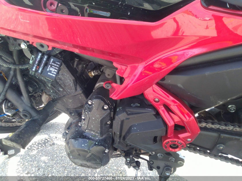 VIN JKAEXEK1XKDA34007 2019 KAWASAKI EX650 F