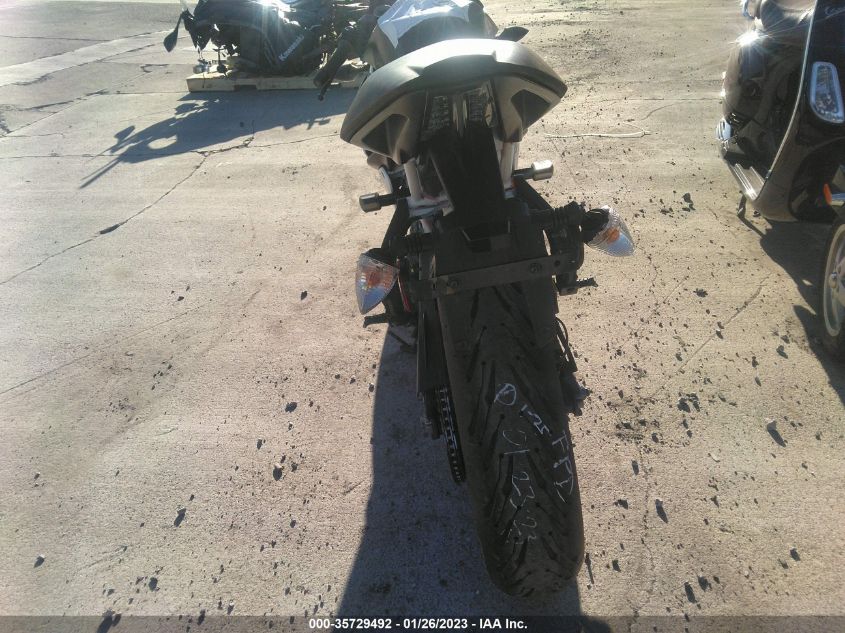 2016 KTM 390 DUKE MD2JYJ40XGC247428