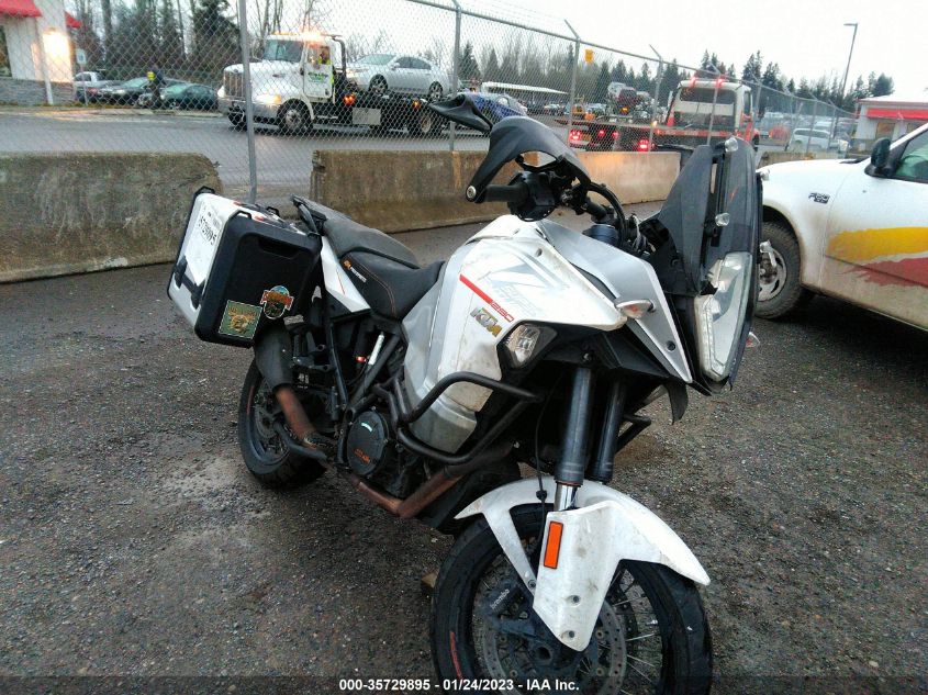 2015 KTM 1290 SUPER ADVENTURE - VBKV59408FM925471