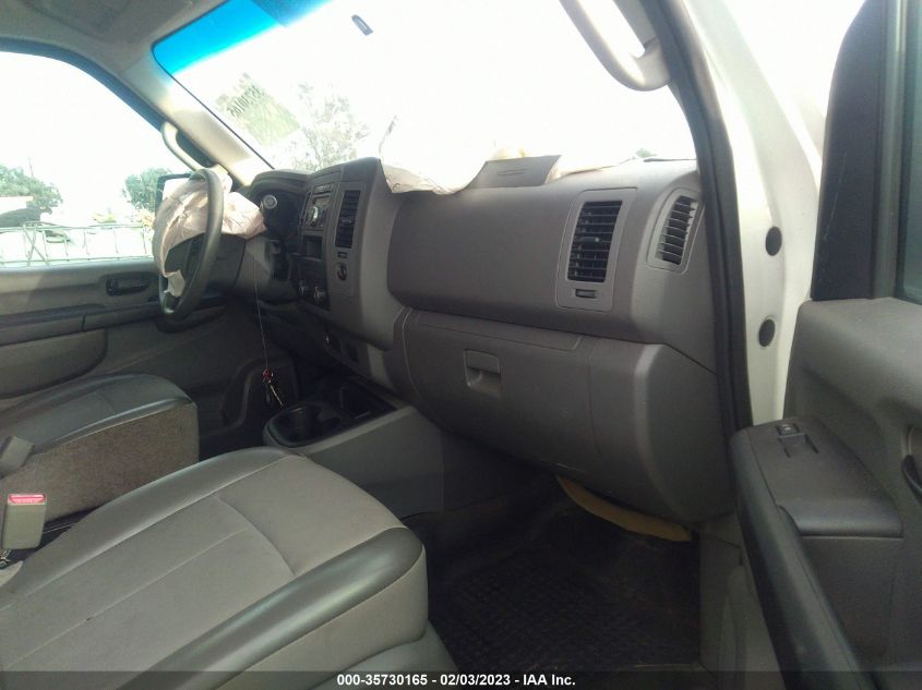 2015 NISSAN NV SV 1N6BF0KL2FN804999