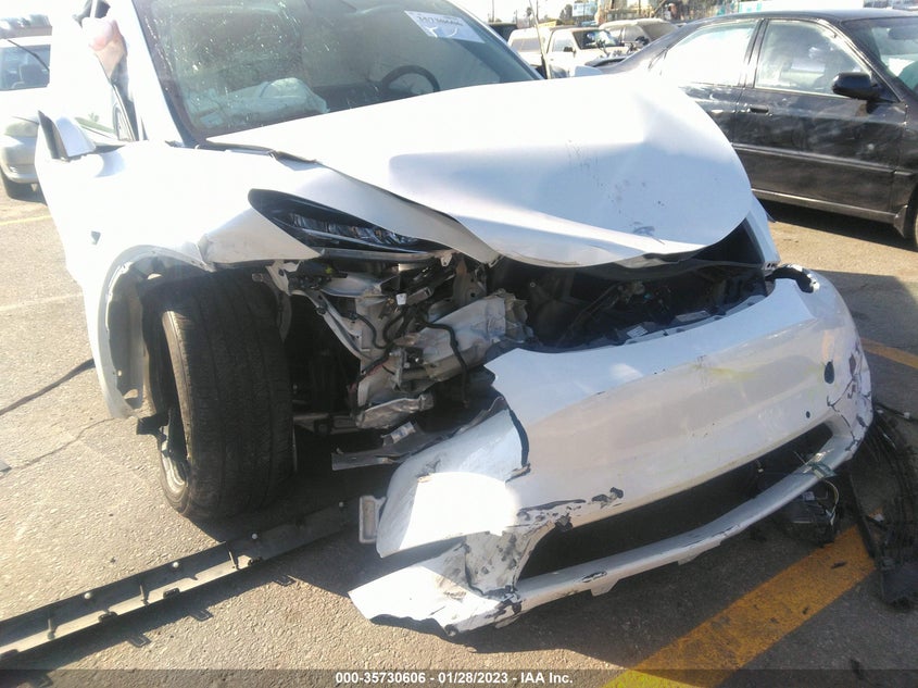 VIN 5YJYGDEE4MF230786 2021 TESLA MODEL Y LONG RANGE