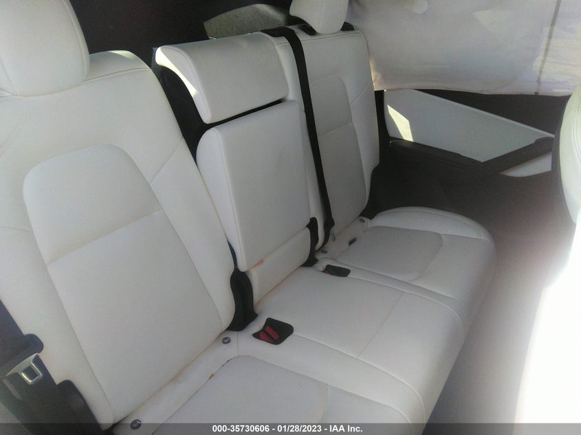 VIN 5YJYGDEE4MF230786 2021 TESLA MODEL Y LONG RANGE