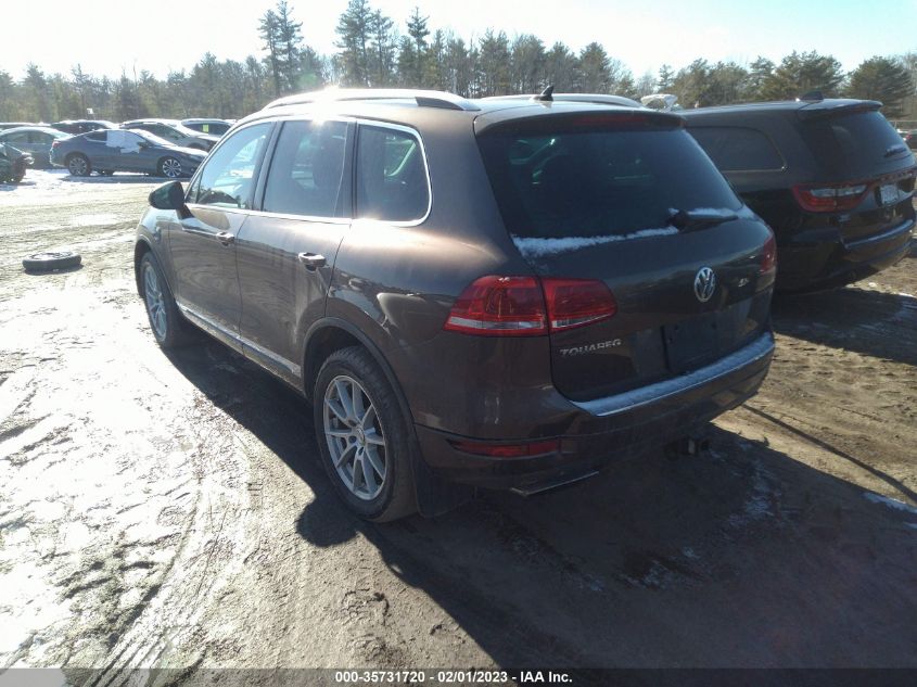 2014 VOLKSWAGEN TOUAREG LUX WVGEF9BP0ED014754