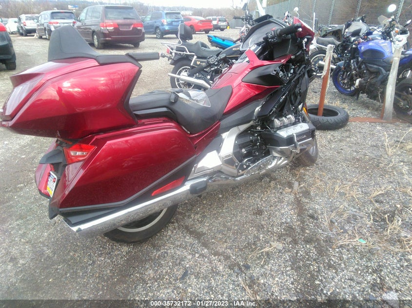 VIN JH2SC795XJK000981 2018 HONDA GL1800 D
