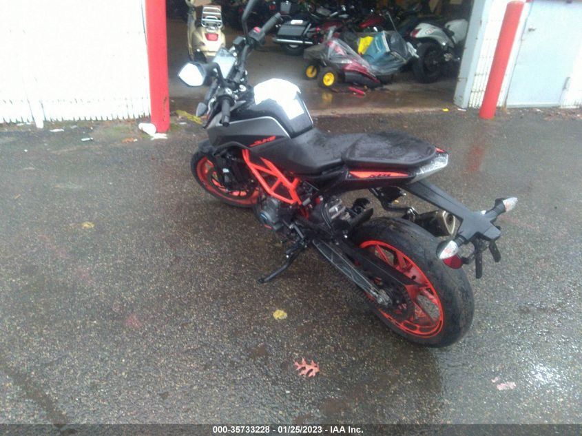 2022 KTM 390 DUKE MD2JPJ405NC251175