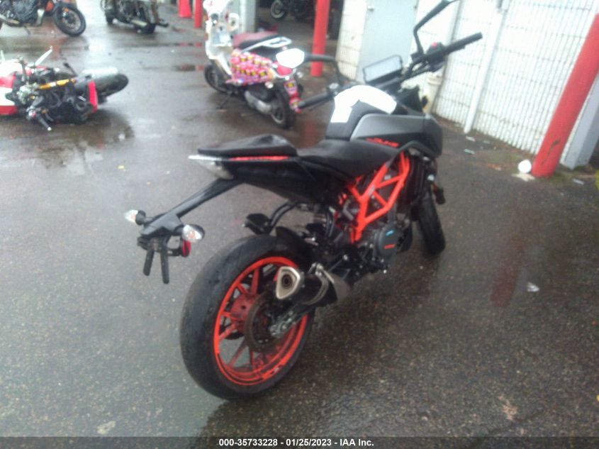 2022 KTM 390 DUKE MD2JPJ405NC251175