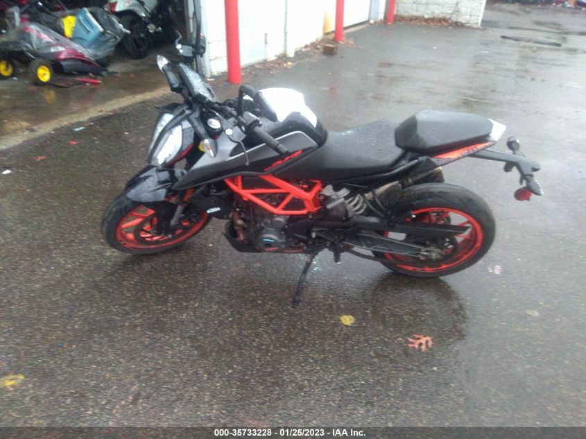 2022 KTM 390 DUKE MD2JPJ405NC251175