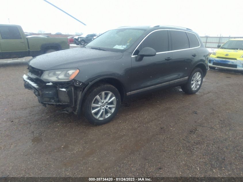 2014 VOLKSWAGEN TOUAREG SPORT W/NAV WVGEP9BP0ED012693