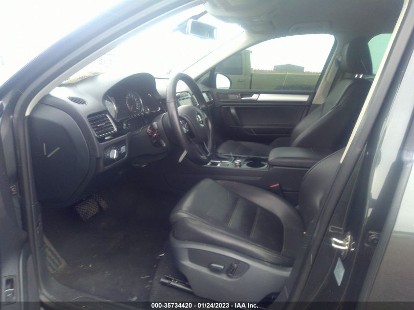 2014 VOLKSWAGEN TOUAREG SPORT W/NAV WVGEP9BP0ED012693