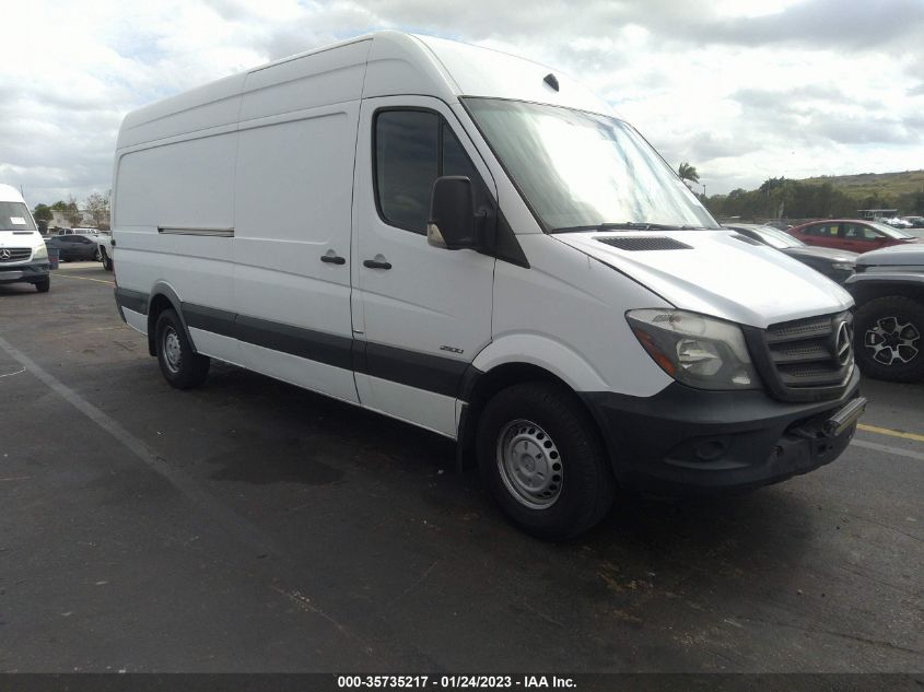 2015 MERCEDES-BENZ SPRINTER CARGO VANS WD3PE8DC7F5993568