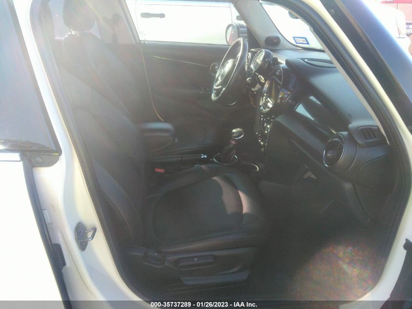 2015 MINI COOPER HARDTOP 4 DOOR - WMWXS5C56FT827230