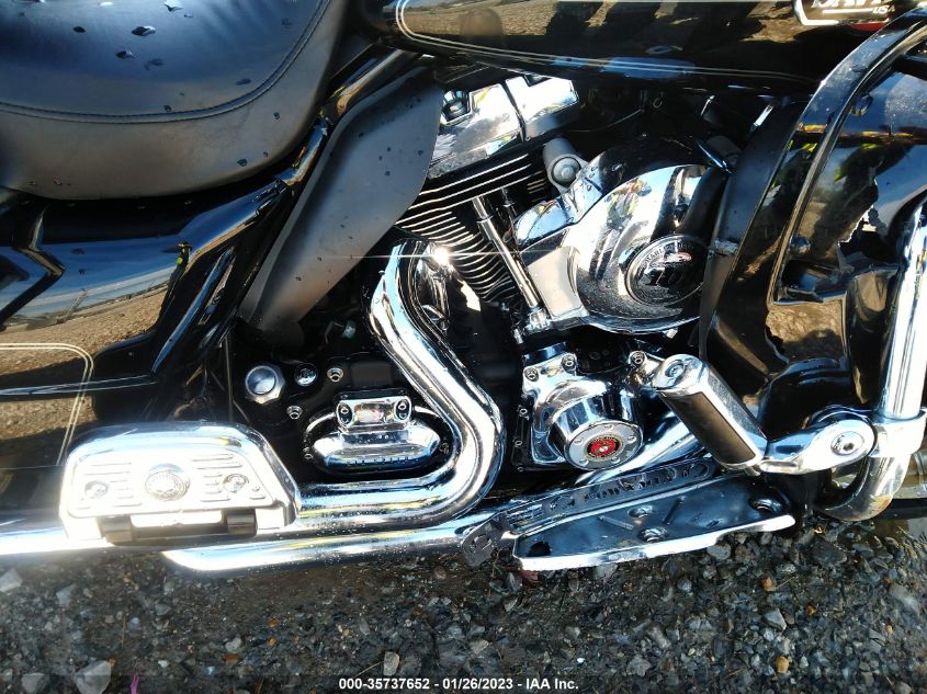 2009 HARLEY-DAVIDSON FLHTCU 1HD1FC41X9Y692627