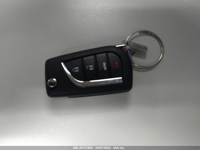 VIN 5YFEPRAE5LP125666 2020 TOYOTA COROLLA LE