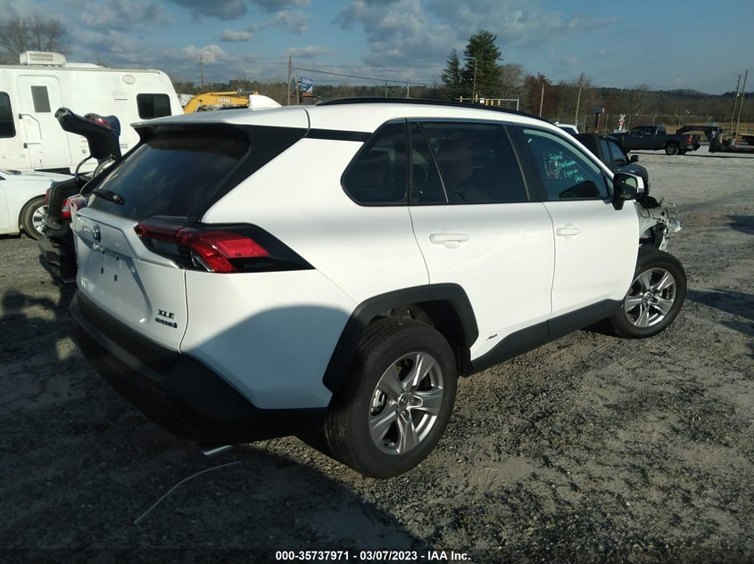 VIN 4T3RWRFV9NU077823 2022 TOYOTA RAV4 HYBRID XLE