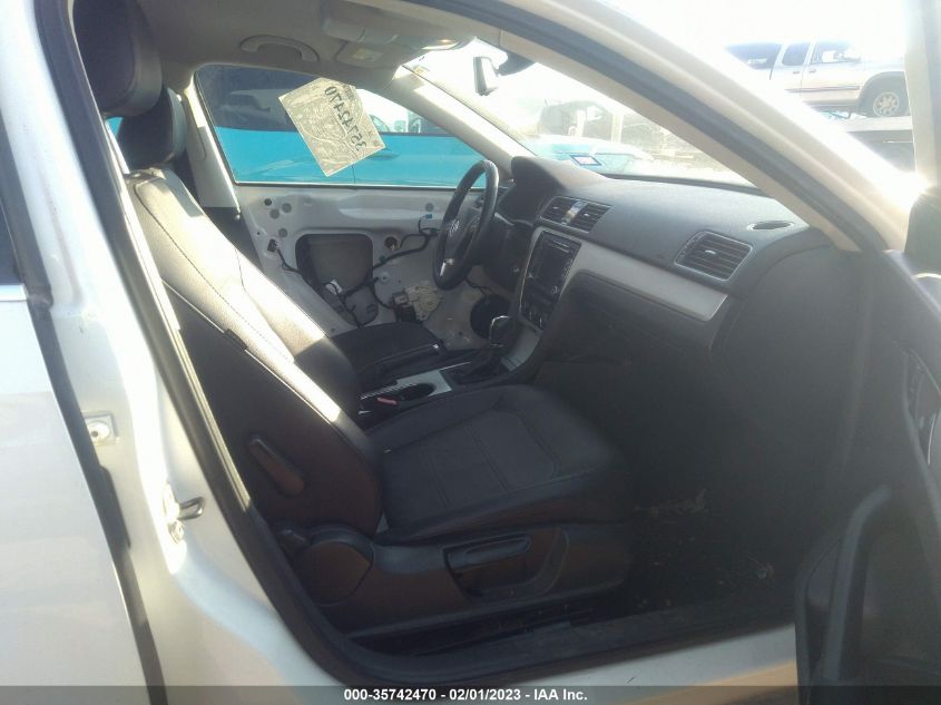 2013 VOLKSWAGEN PASSAT SE - 1VWBP7A39DC064531