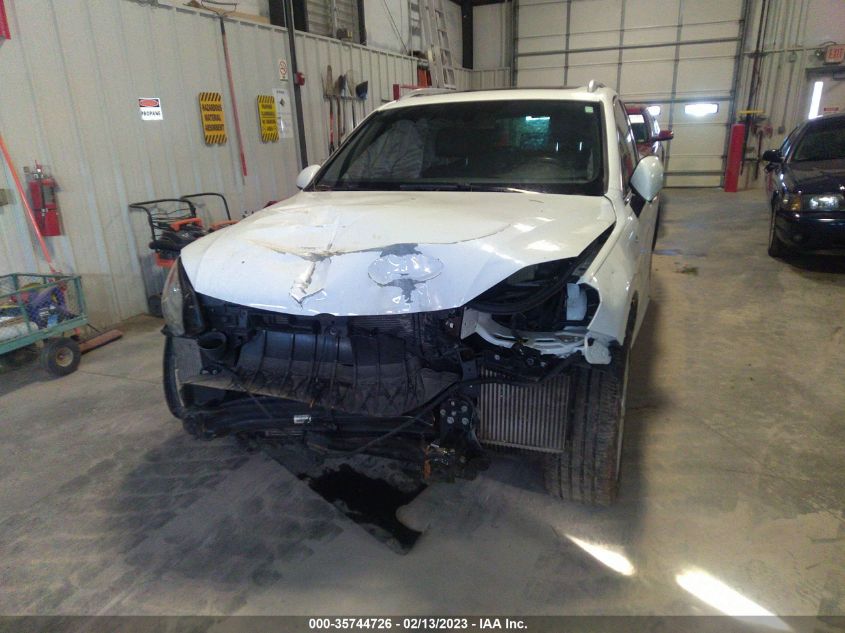 2014 VOLKSWAGEN TOUAREG R-LINE WVGDP9BP5ED013169