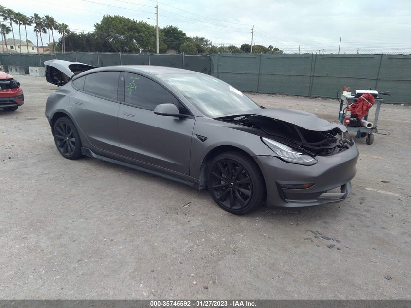 VIN 5YJ3E1EB6JF186709 2018 TESLA MODEL 3 LONG RANGE