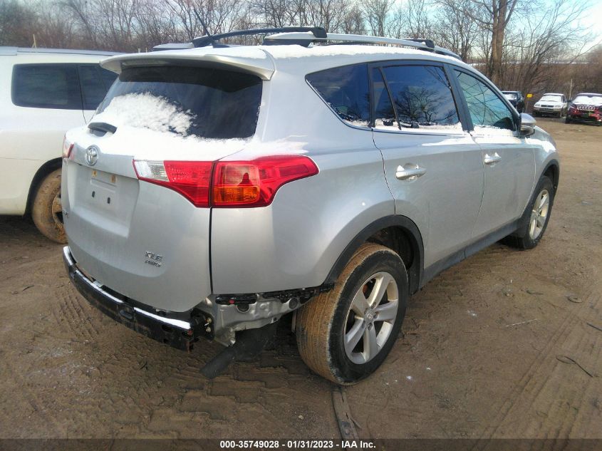 VIN 2T3RFREV8DW015085 2013 TOYOTA RAV4 no.4