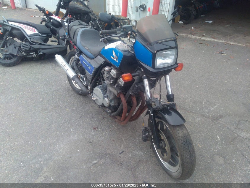 JH2RC2007EM005679 HONDA CB700 Photo 1