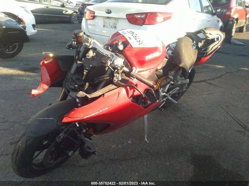 VIN ZDMHAATW1NB006296 2022 DUCATI PANIGALE V2