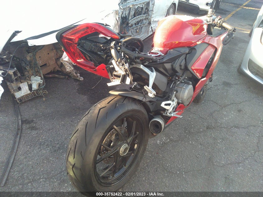 VIN ZDMHAATW1NB006296 2022 DUCATI PANIGALE V2