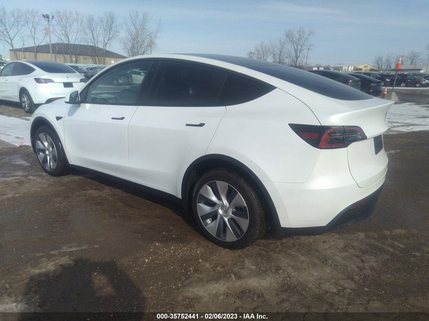 VIN 7SAYGDEE1PF611695 2023 TESLA MODEL Y LONG RANGE
