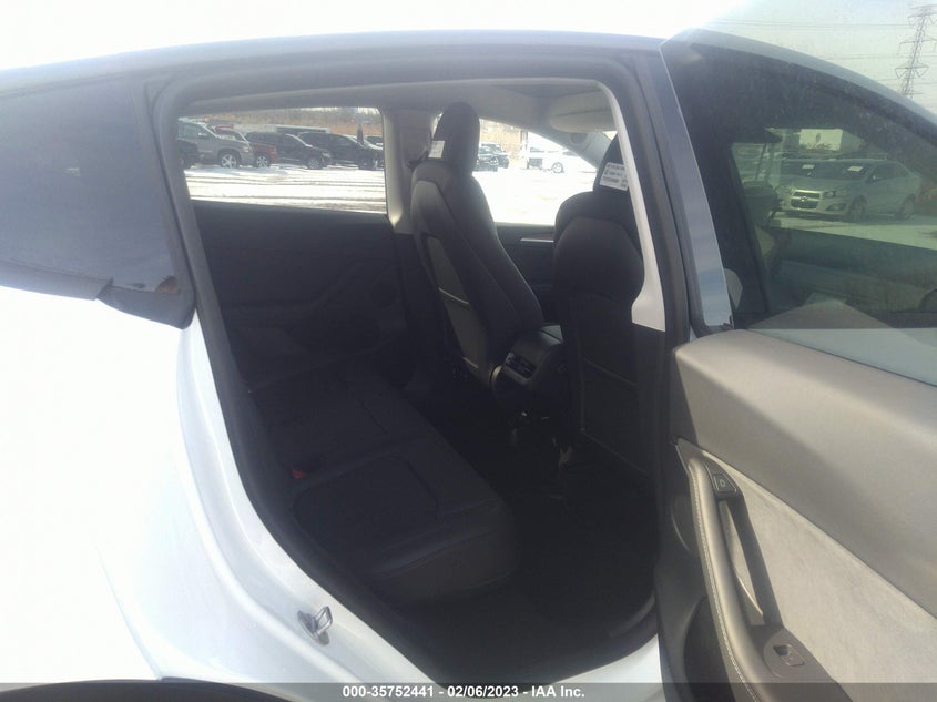 VIN 7SAYGDEE1PF611695 2023 TESLA MODEL Y LONG RANGE