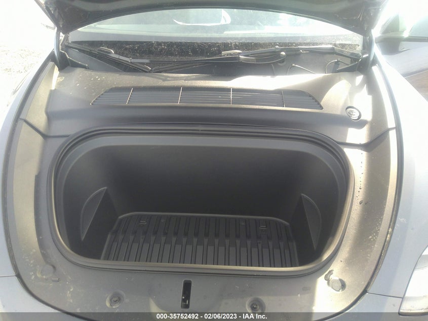 VIN 7SAYGDEE9PF615882 2023 TESLA MODEL Y LONG RANGE