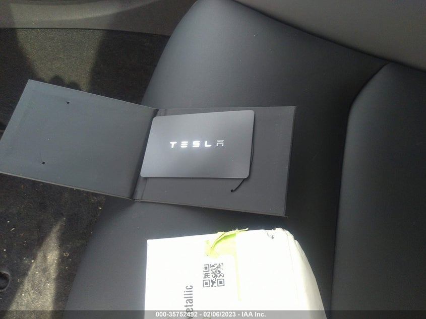 VIN 7SAYGDEE9PF615882 2023 TESLA MODEL Y LONG RANGE