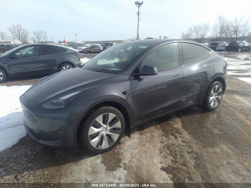 VIN 7SAYGDEE9PF615882 2023 TESLA MODEL Y LONG RANGE