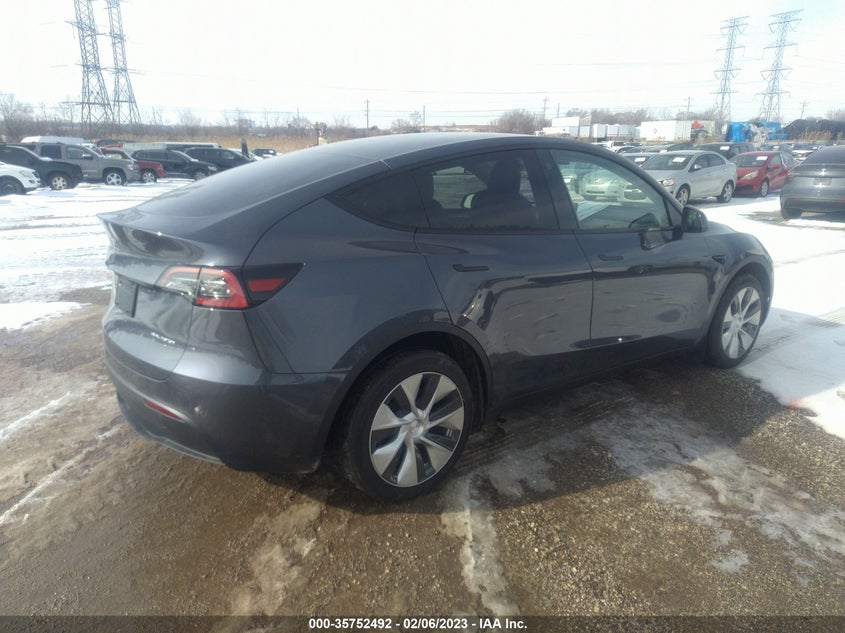 VIN 7SAYGDEE9PF615882 2023 TESLA MODEL Y LONG RANGE